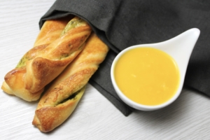 Pesto Stick mit Kräuter Pesto zu Schaschlik Schaschlik Beilage Kräuter Pesto Sticks